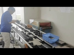 Proces pakowania łożysk silnika